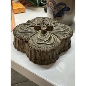 Vintage 1950's Syroco Ornate Carving Gift box Wood Trinket Jewelry Box EUC